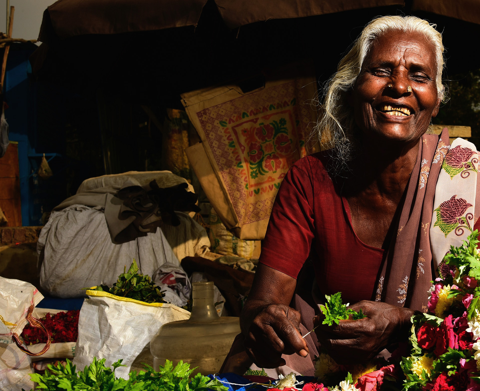 Mujer India en mercado